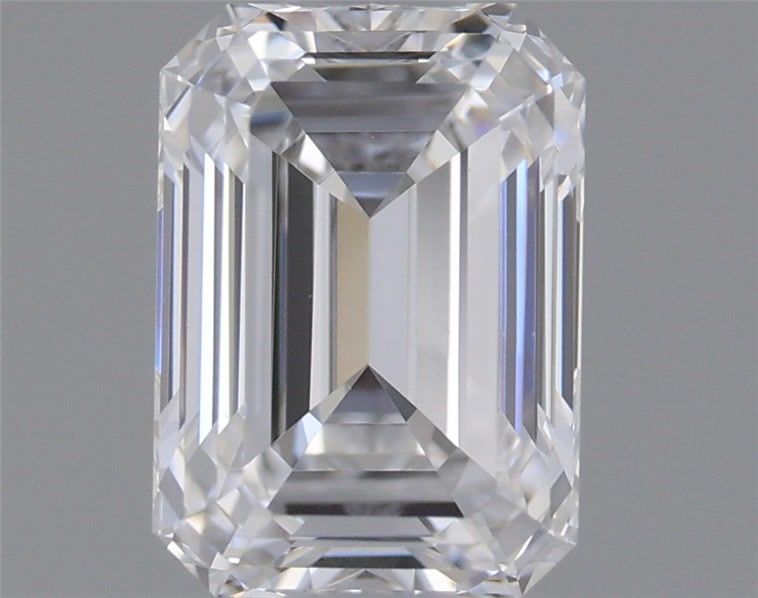 0.70ct Emerald diamond