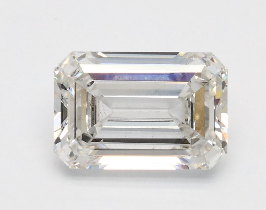 1.37ct Emerald diamond