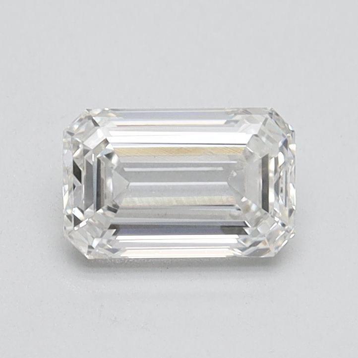 0.70ct Emerald diamond