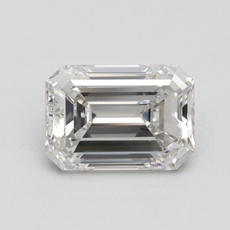 0.90ct Emerald diamond