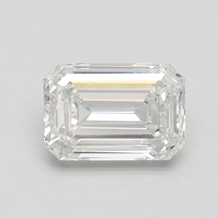 0.90ct Emerald diamond