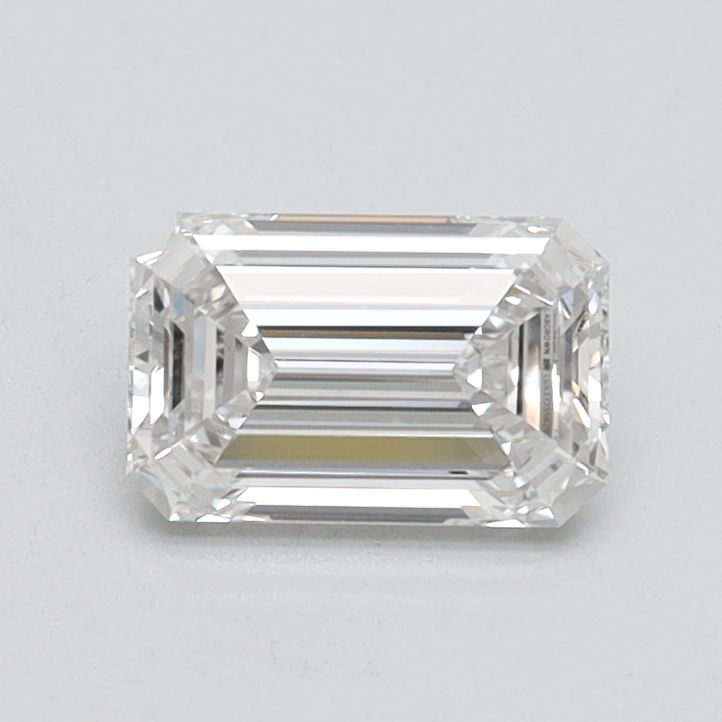 0.72ct Emerald diamond