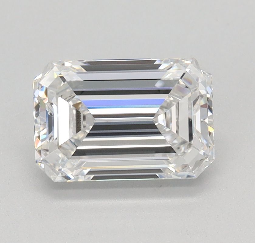 0.97ct Emerald diamond