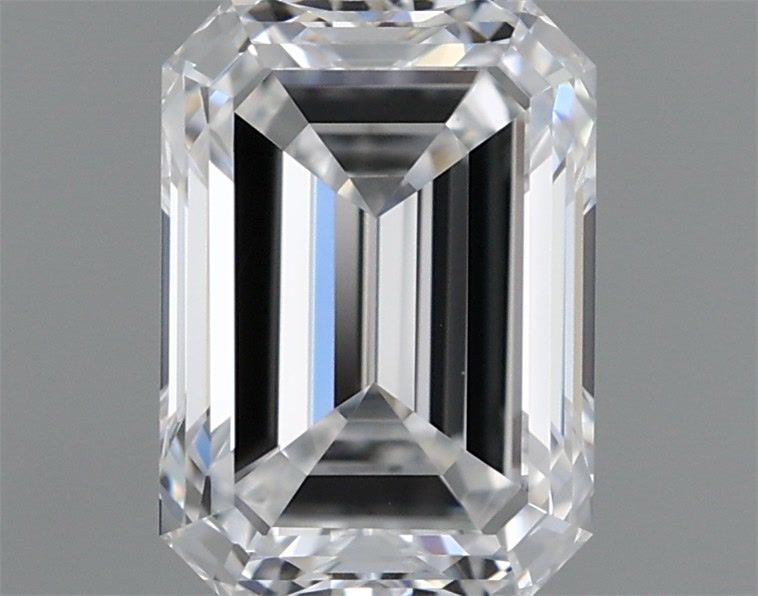0.99ct Emerald diamond
