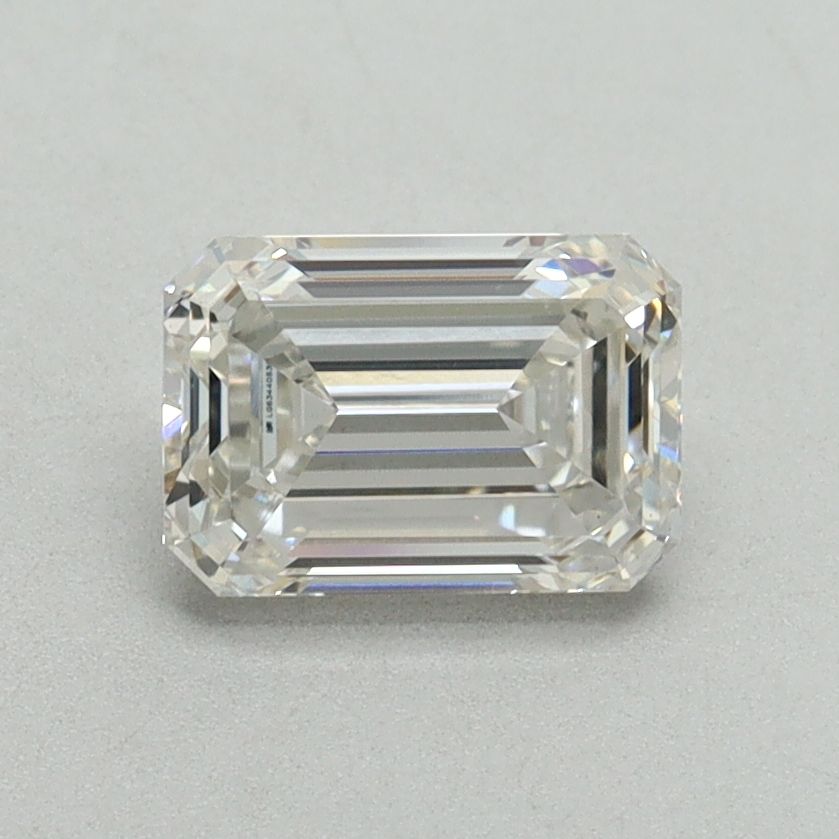 1.10ct Emerald diamond