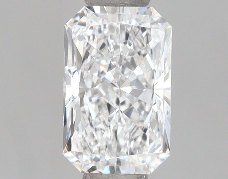 0.59ct Radiant diamond