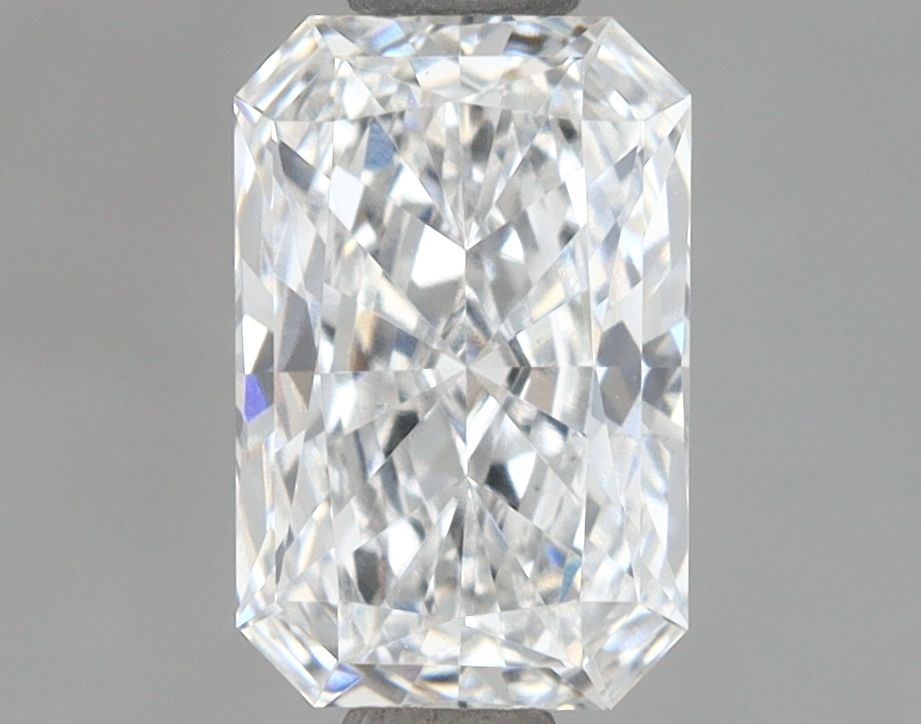 1.09ct Radiant diamond