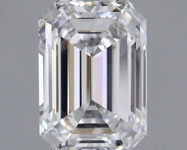0.98ct Emerald diamond