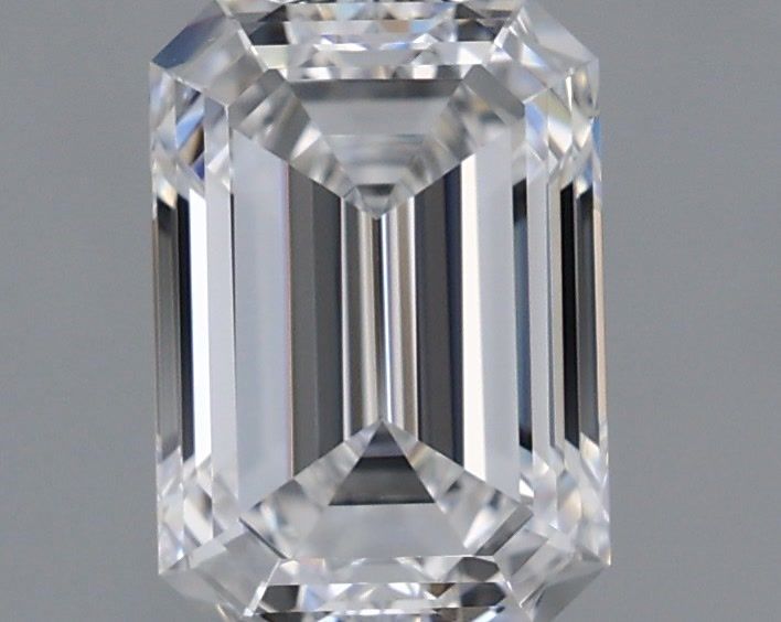 0.99ct Emerald diamond