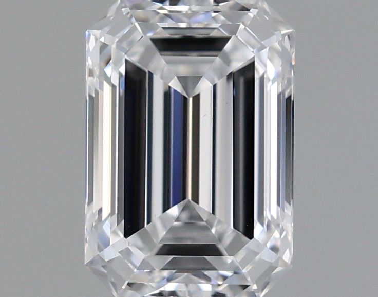 0.98ct Emerald diamond