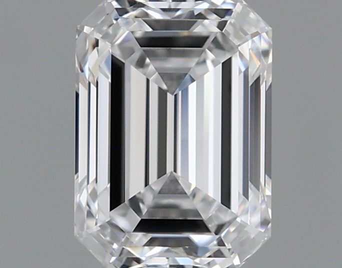 0.94ct Emerald diamond