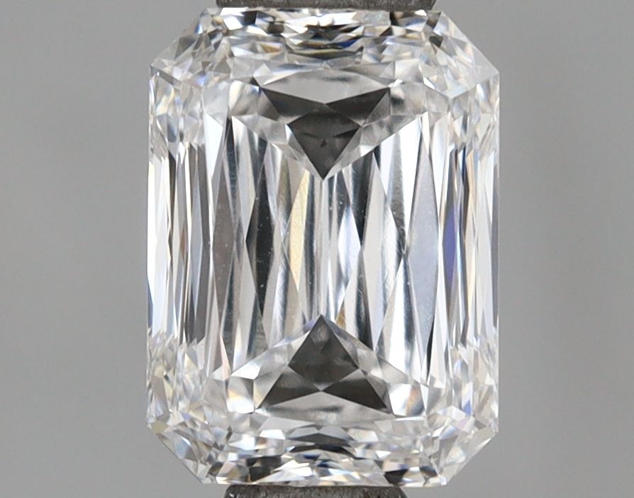 1.05ct Radiant diamond