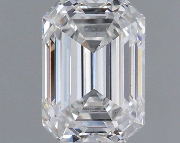 1.21ct Emerald diamond