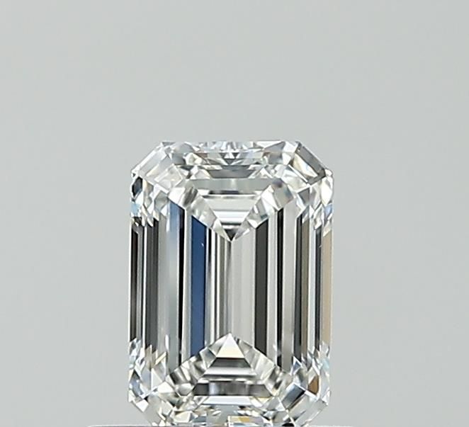 0.72ct Emerald diamond