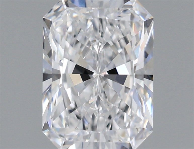 1.05ct Radiant diamond