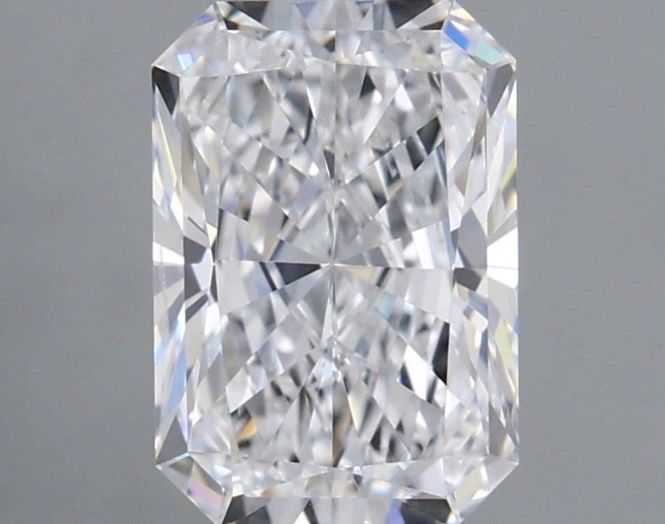 1.07ct Radiant diamond