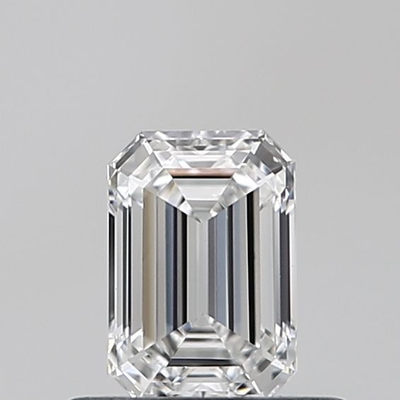 0.52ct Emerald diamond