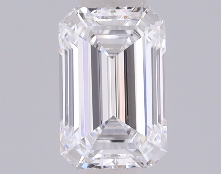 0.52ct Emerald diamond