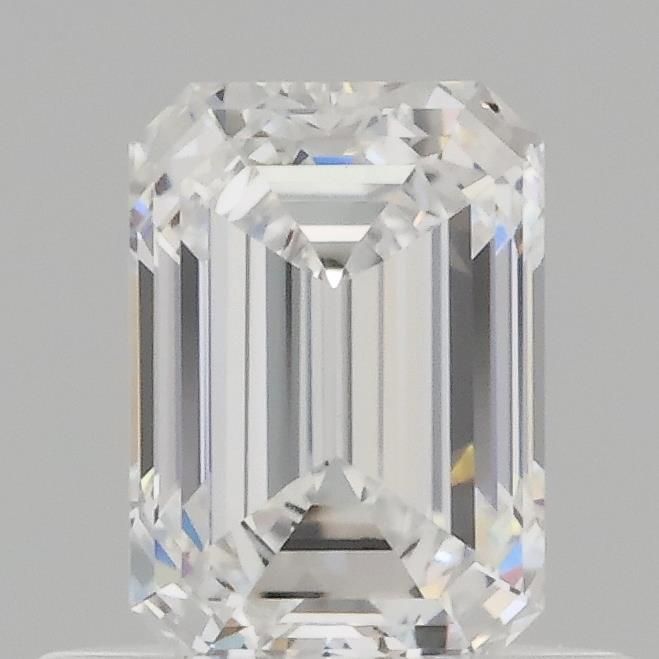 0.65ct Emerald diamond