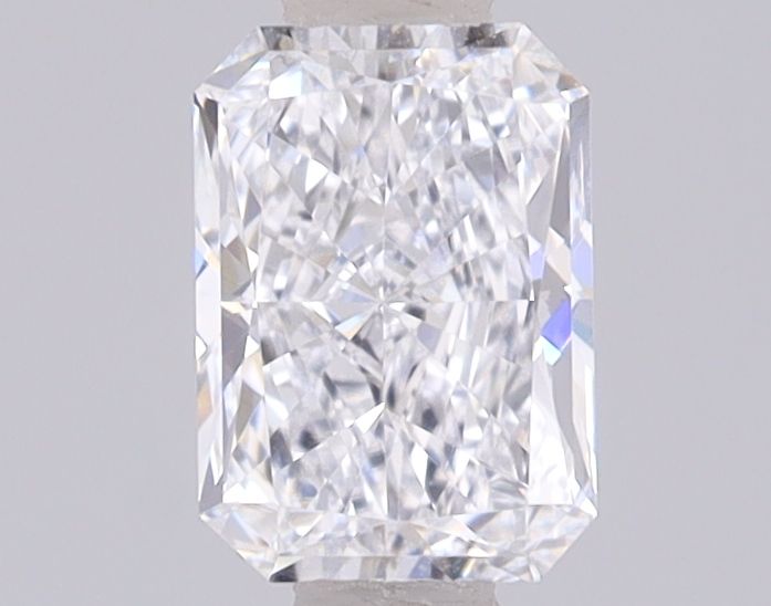 0.74ct Radiant diamond