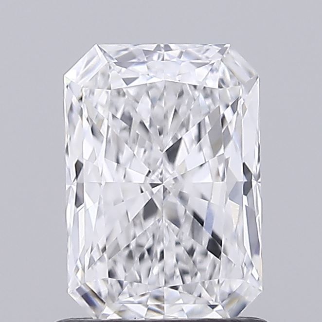 0.95ct Radiant diamond