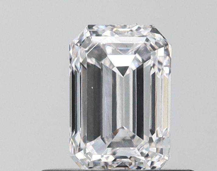 0.68ct Emerald diamond