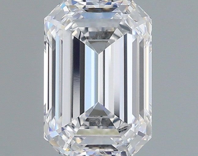 1.35ct Emerald diamond