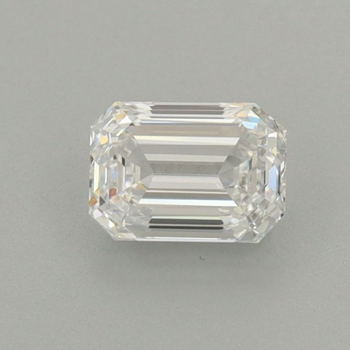 0.65ct Emerald diamond