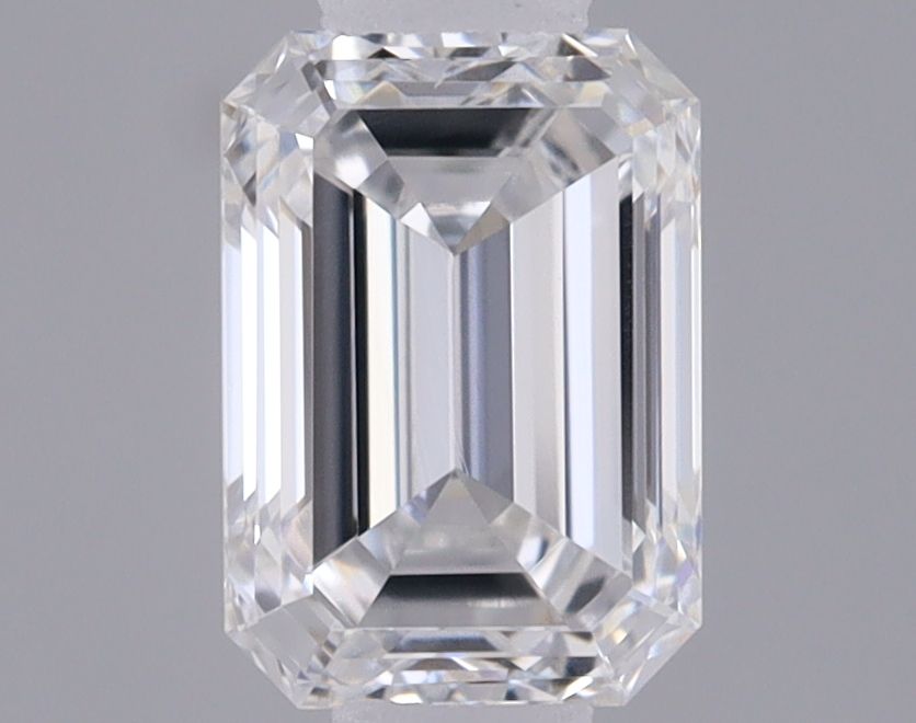 0.72ct Emerald diamond