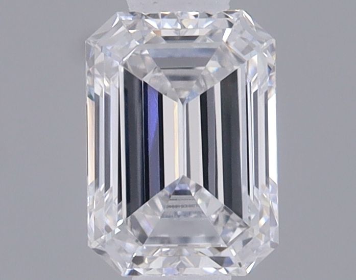 0.77ct Emerald diamond