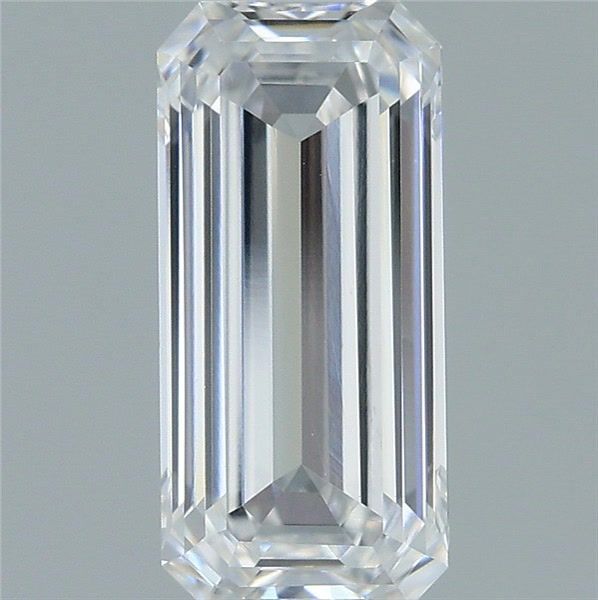 0.87ct Emerald diamond