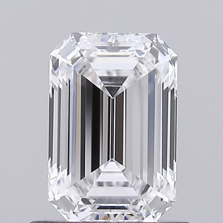 0.72ct Emerald diamond